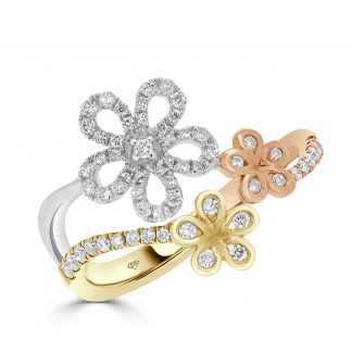 Three tone floral ring