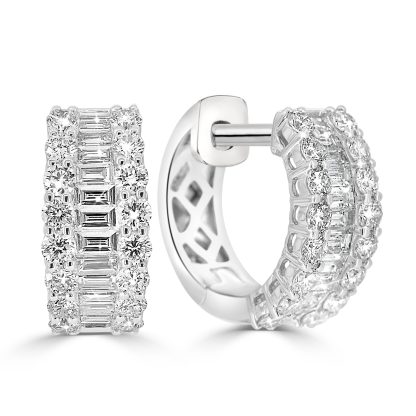 Diamond hoop earrings in 18kt white gold with baguette and round diamonds