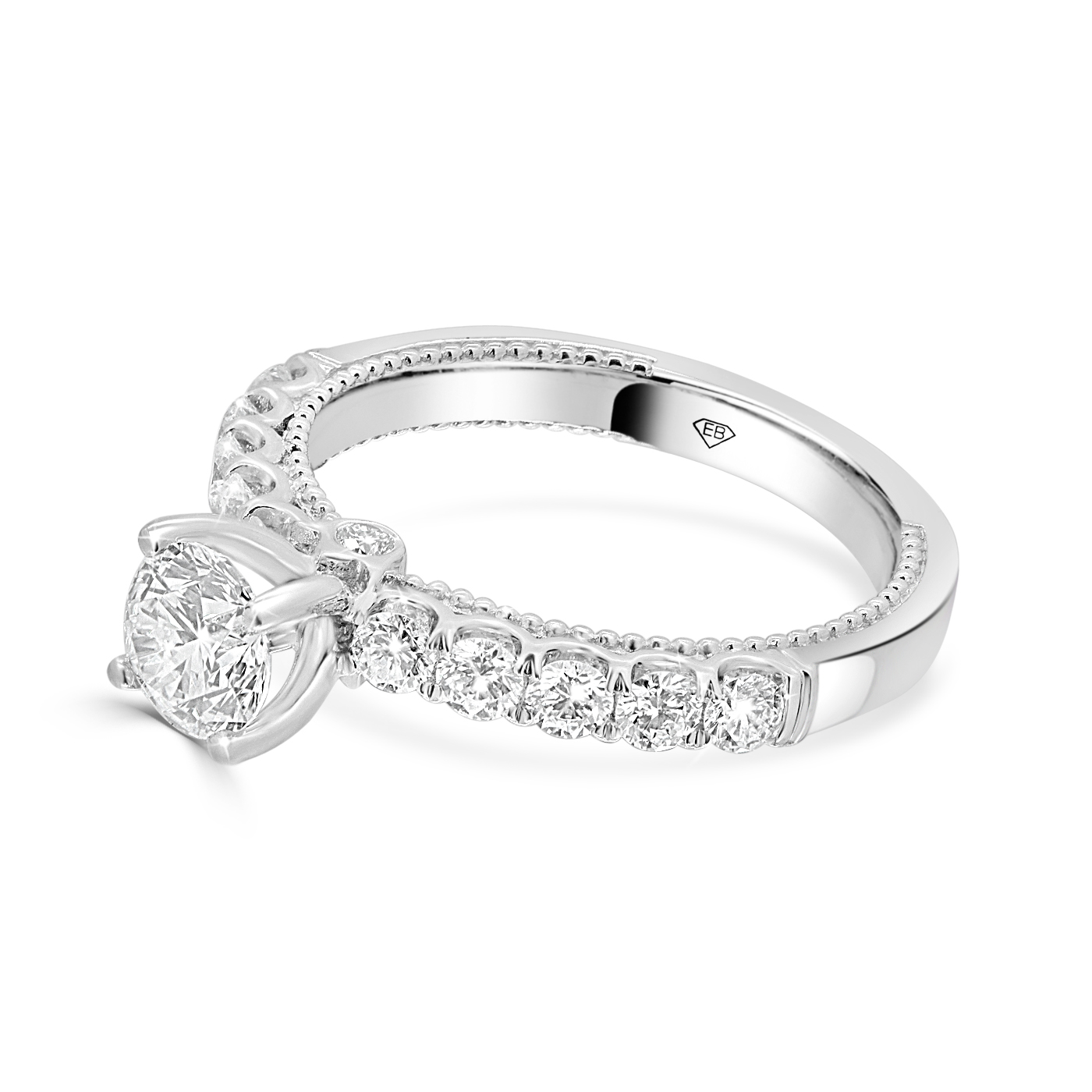 Round brilliant cut engagement ring