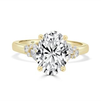 Oval Cut Engagement RingOVAL CUT ENGAGEMENT RING