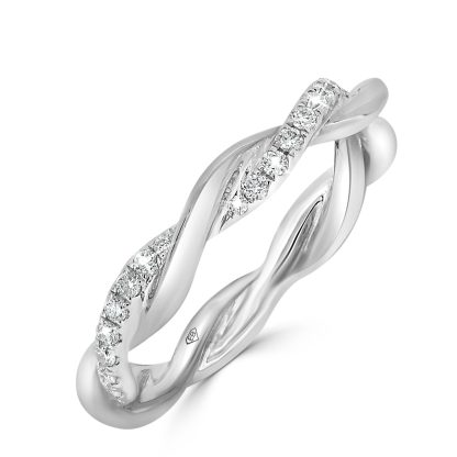 Diamond eternity ring with a continuous line of diamonds in 18kt white gold.