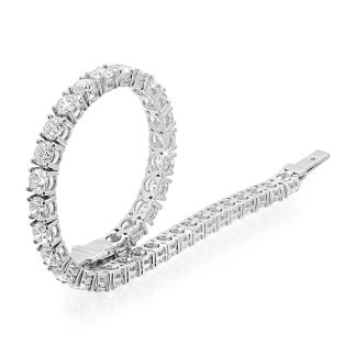 Lab Diamond Tennis Bracelet in 18kt White GoldLab diamond tennis bracelet in 18kt white gold featuring 39 lab-grown diamonds totalling 11.71ct.