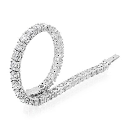 Lab diamond tennis bracelet in 18kt white gold featuring 39 lab-grown diamonds totalling 11.71ct.